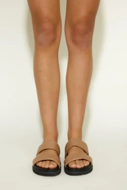 BILLINI Zilma Sandals Cashmere