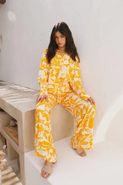 Daisy Dreaming Top Yellow