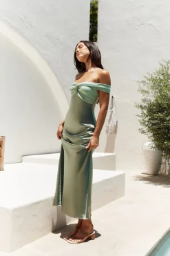 Dreamers Delight Off The Shoulder Maxi Dress Green