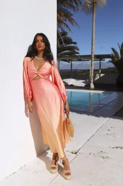 Hearts Of Venus Maxi Dress Pink