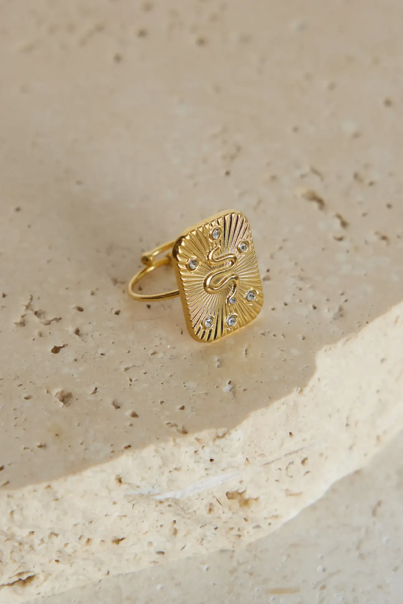 18k Gold Caught Your Eye Ring