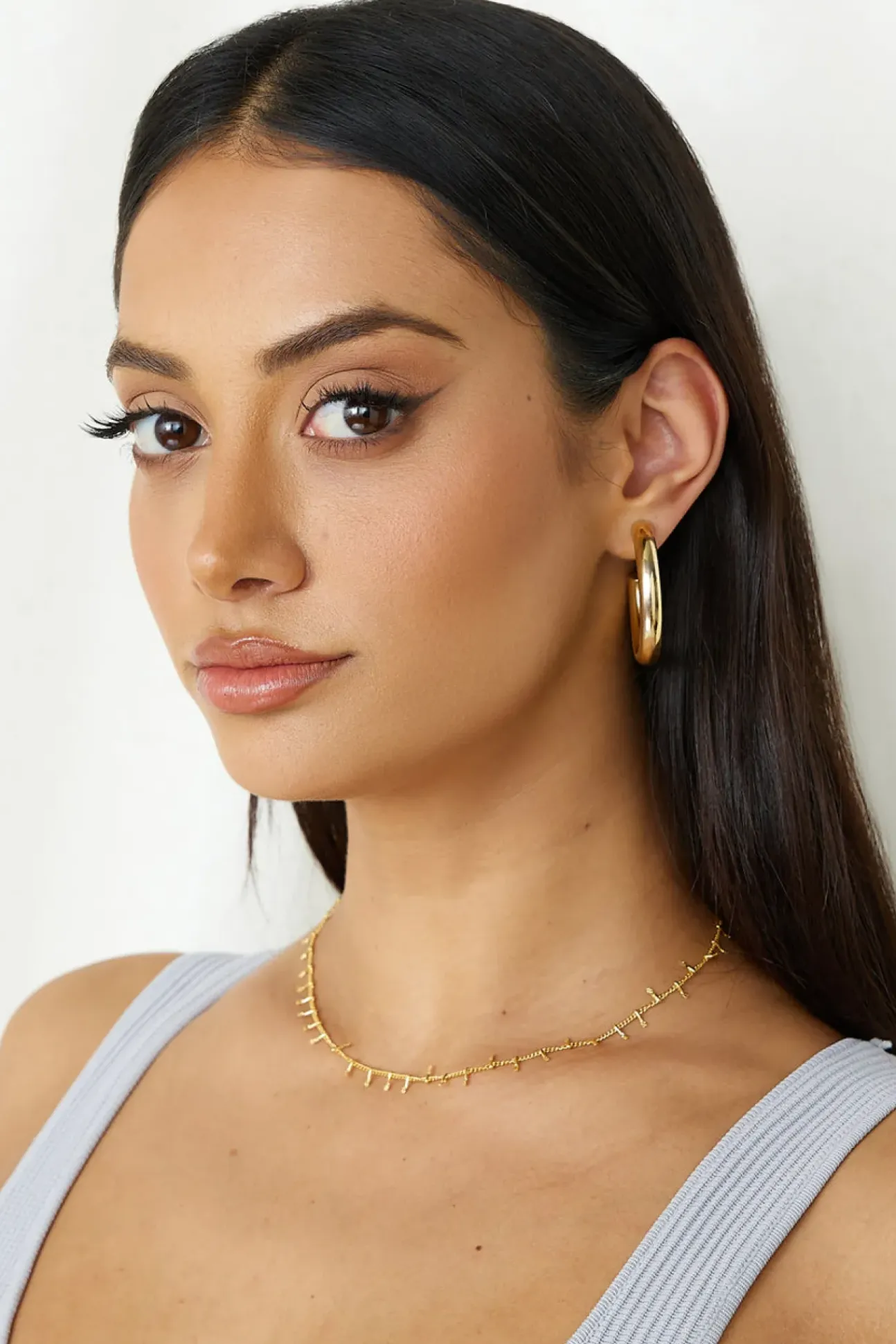 18K Gold Plated Queen Things Necklace Gold