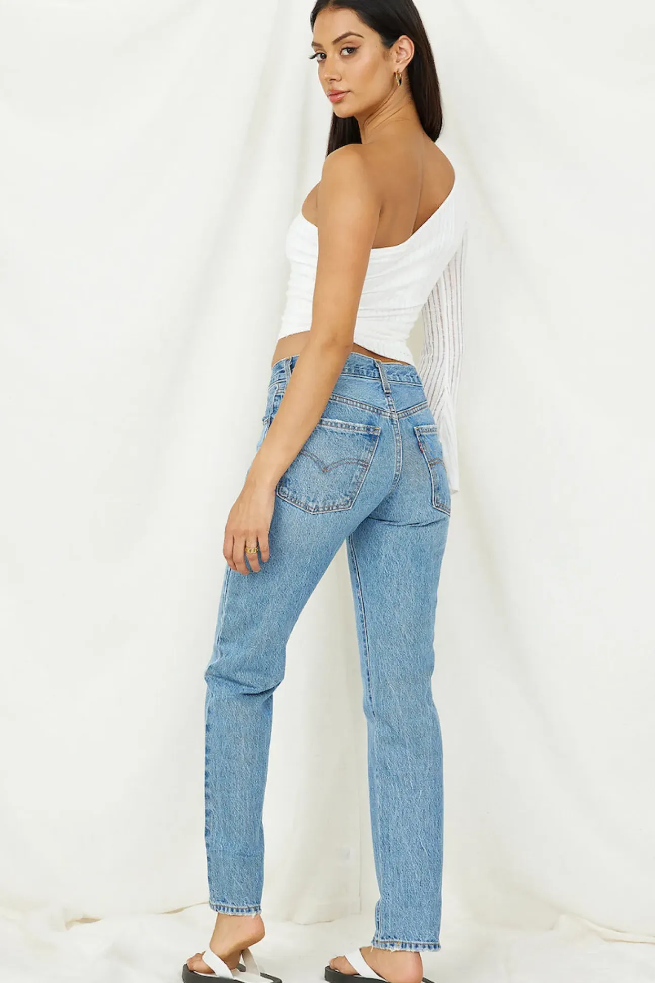 LEVI'S '80S Mom Jeans So Next Year