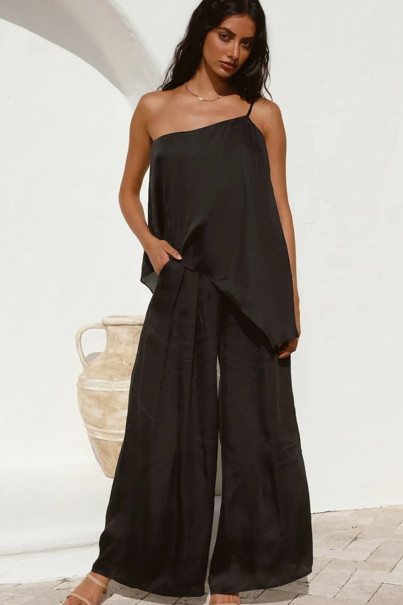 Moving In Crop Top Black