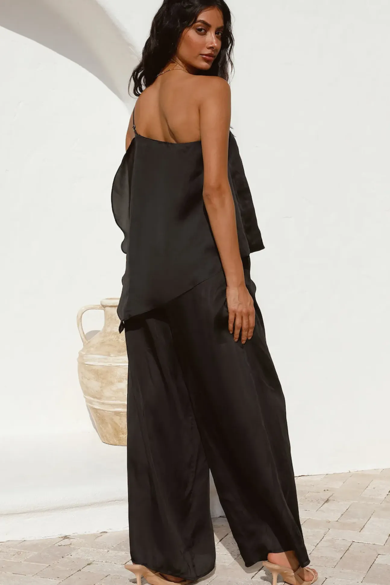 Moving In Crop Top Black