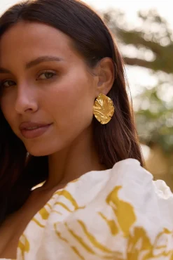 Nature’s Gem Earrings Gold