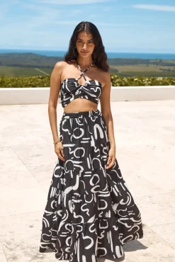 Panoramic Views Crop Halter Top Black