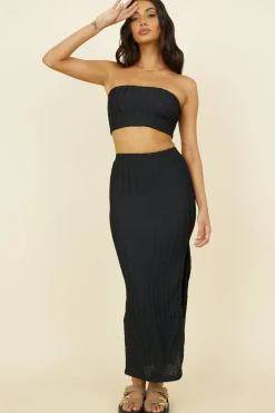 Poolside Adventure Crop Top Black