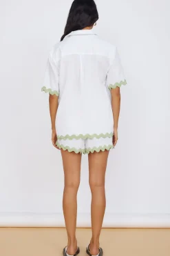 SEVEN WONDERS Harry Short White