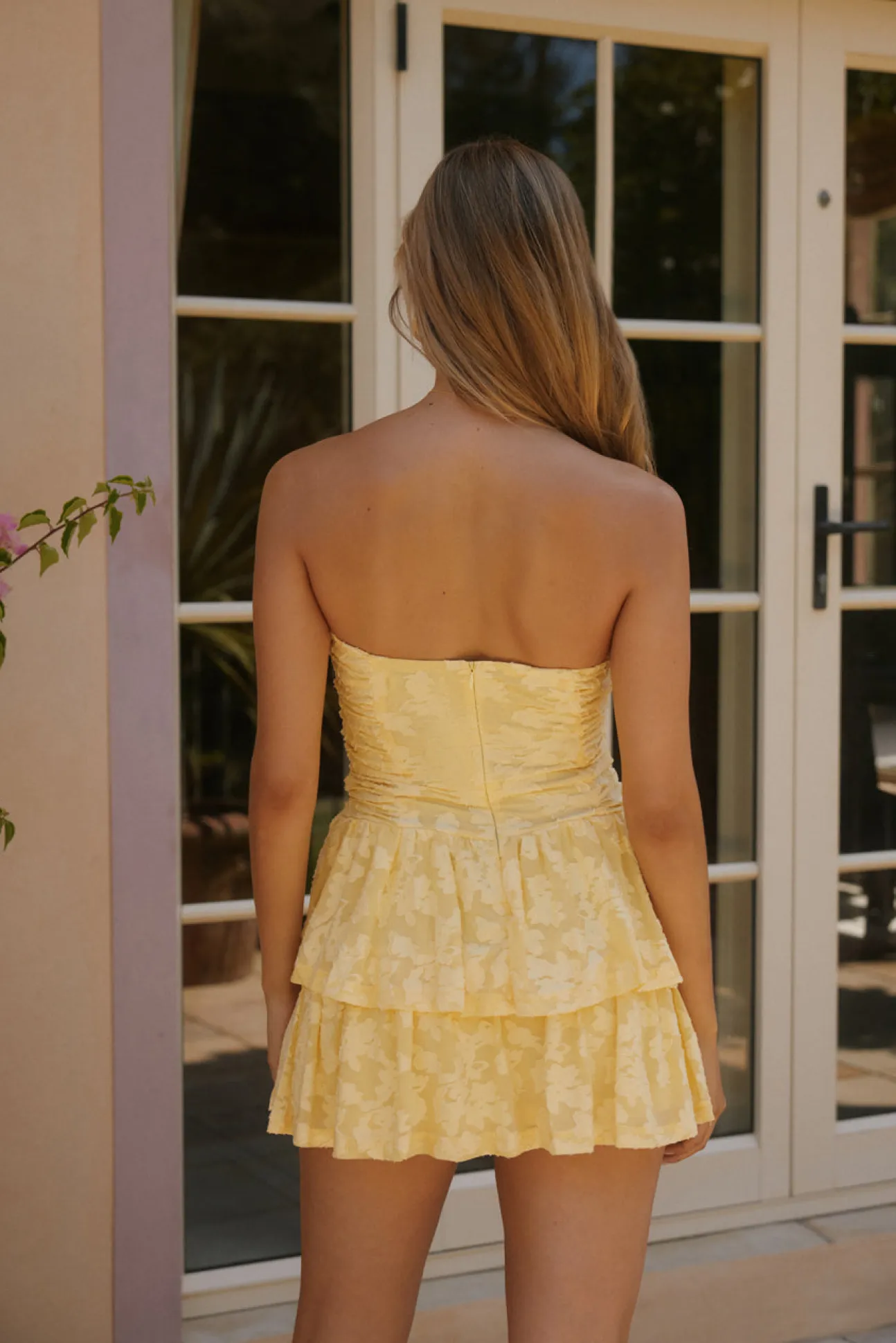 Soft Horizon Strapless Mini Dress Yellow