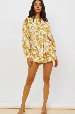Summer Sweethearts Shorts Yellow