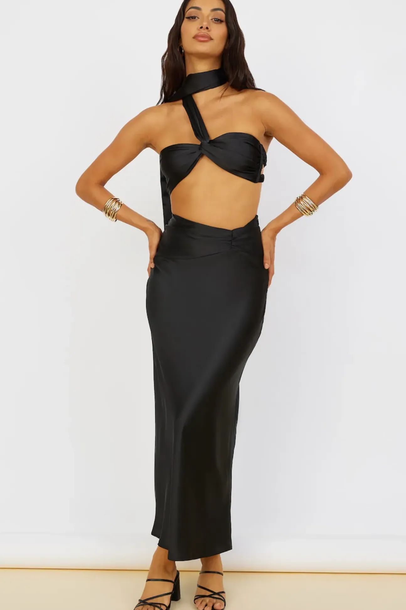 Sunset and Vine Crop Top Black