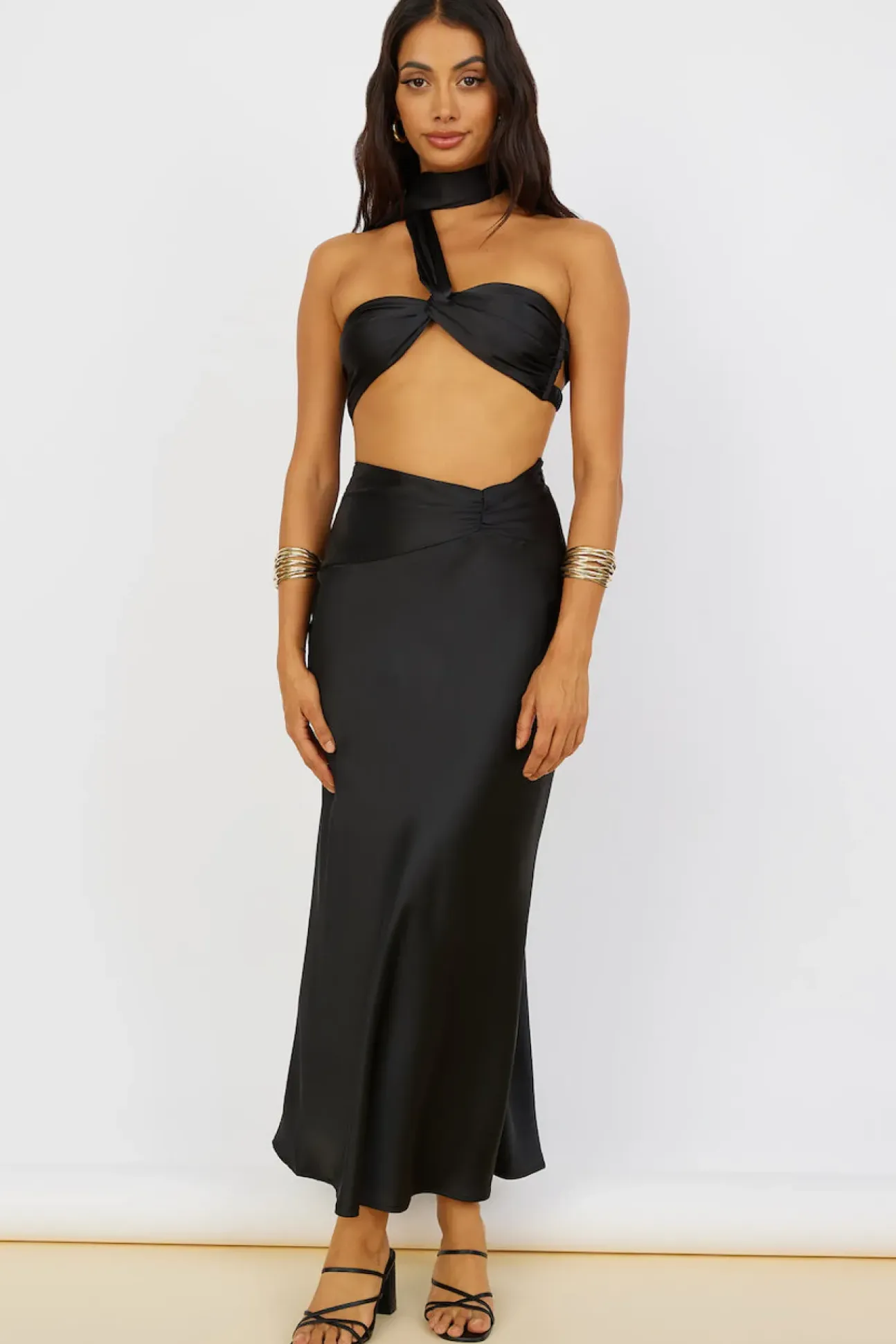 Sunset and Vine Crop Top Black