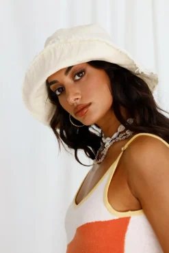 Sun Shower Bucket Hat Beige