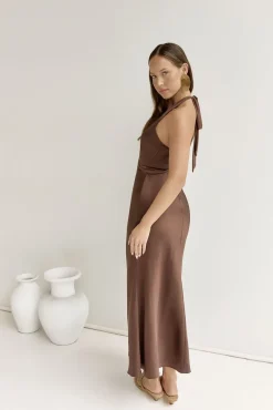 To The Dreamers Maxi Dress Brown