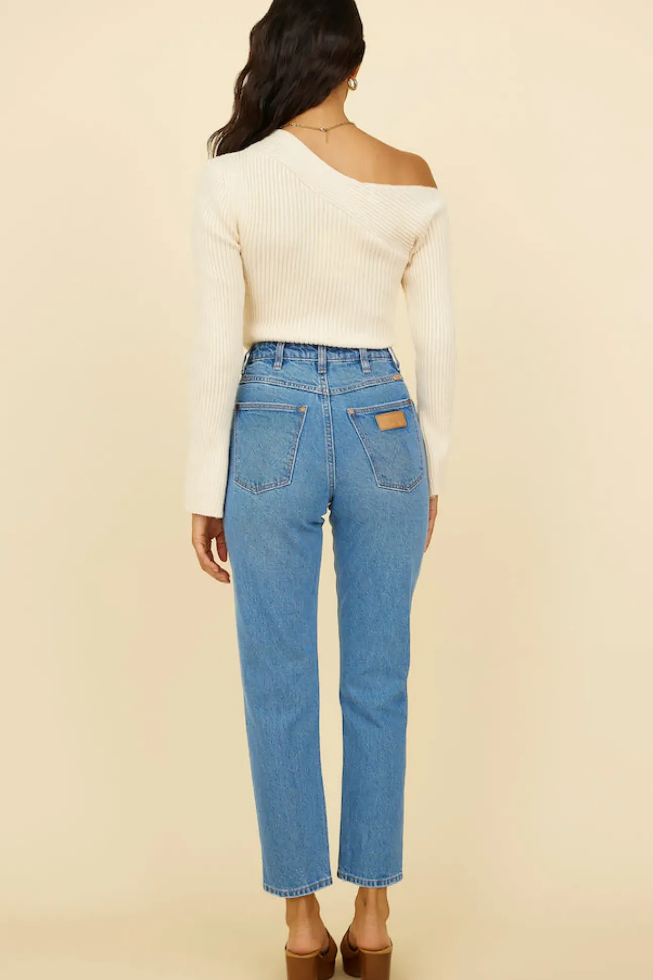 WRANGLER Drew Mom Jean Blue Revival